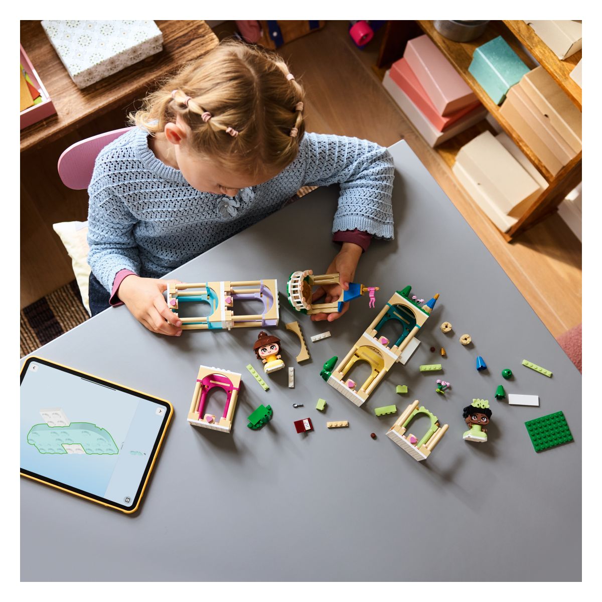 Kocke Disney Princess Mini Belle in Tiana z gradom 43291