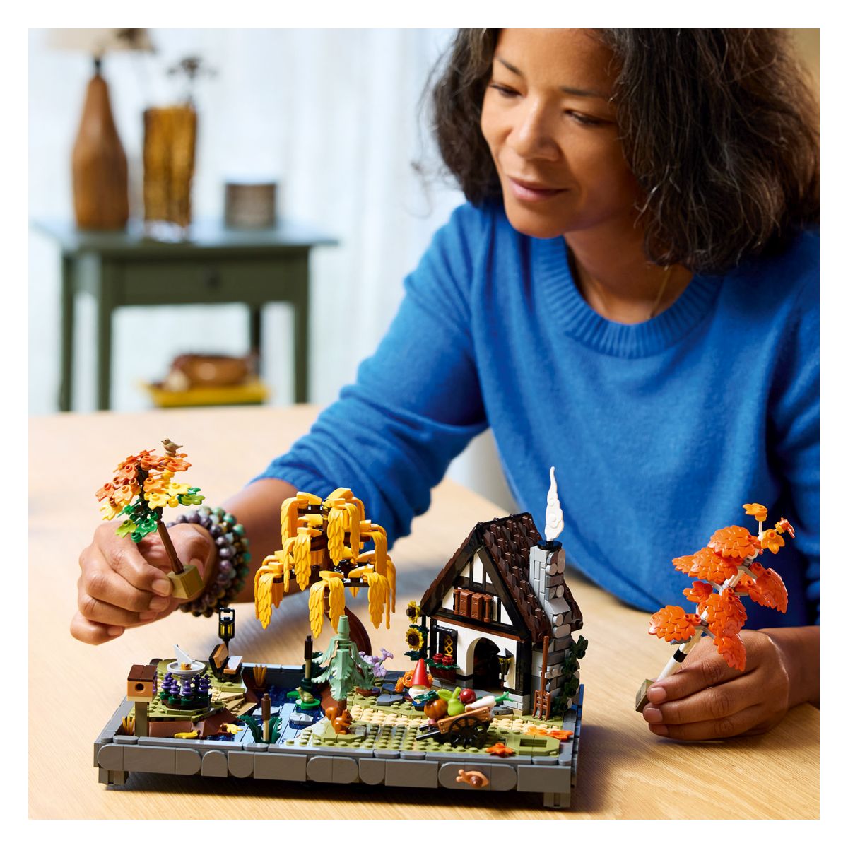 Kocke Icons Jesenski vrt ob koči 11372 Kocke Icons Jesenski vrt ob koči 11372