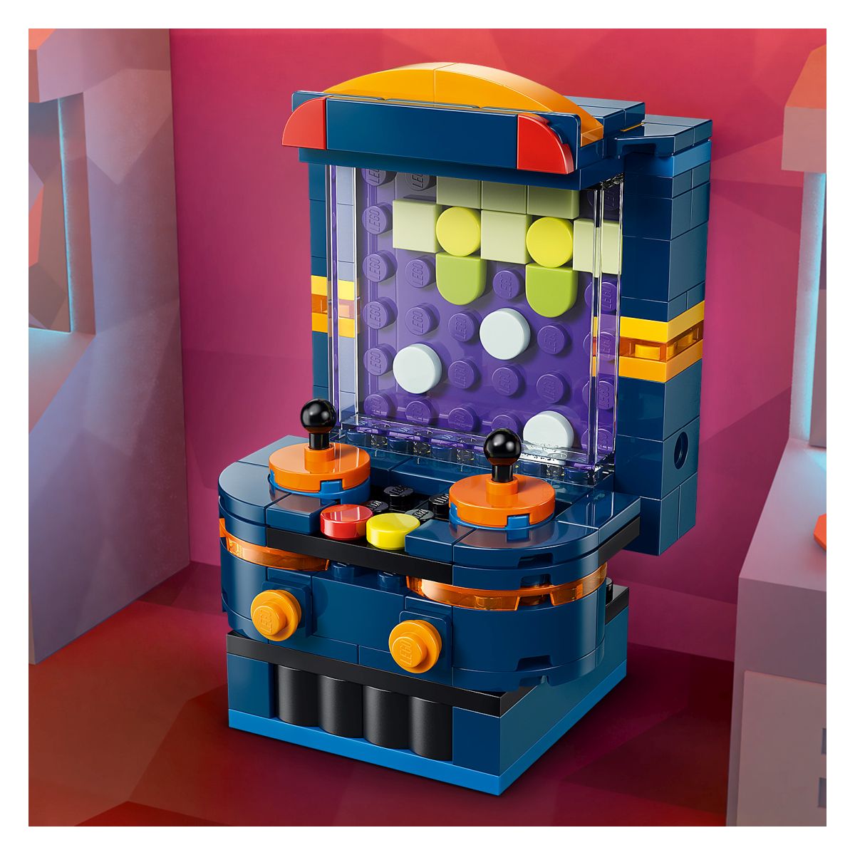 Kocke Creator Retro igričarska konzola 31380 Kocke Creator Retro igričarska konzola 31380