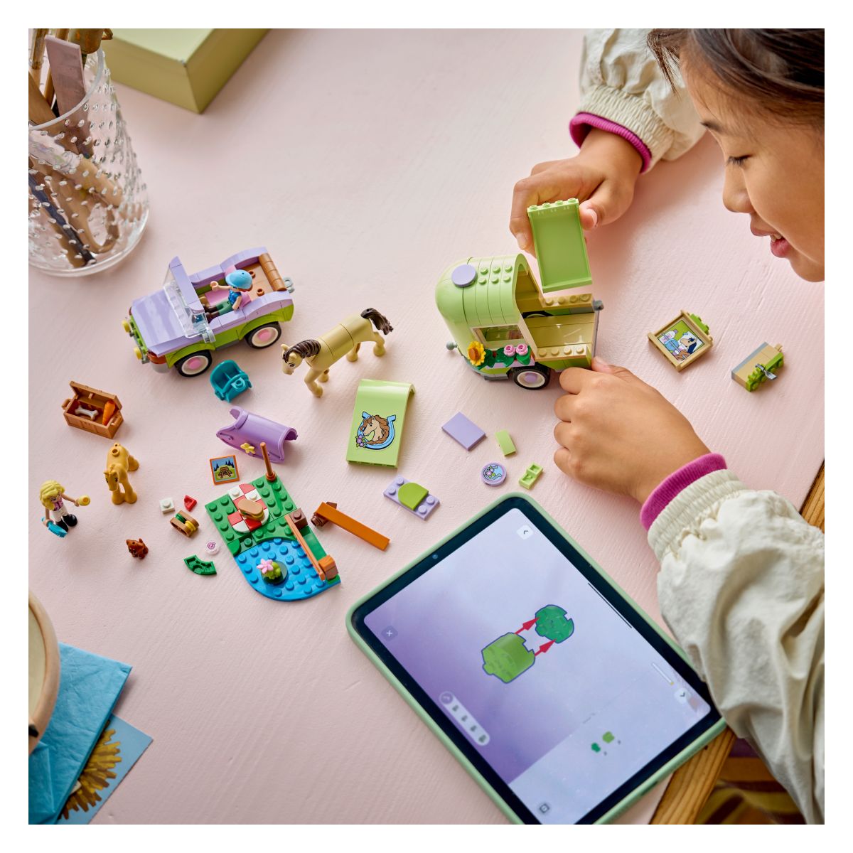 Kocke Friends Prikolica za kobilo in žrebe 42695