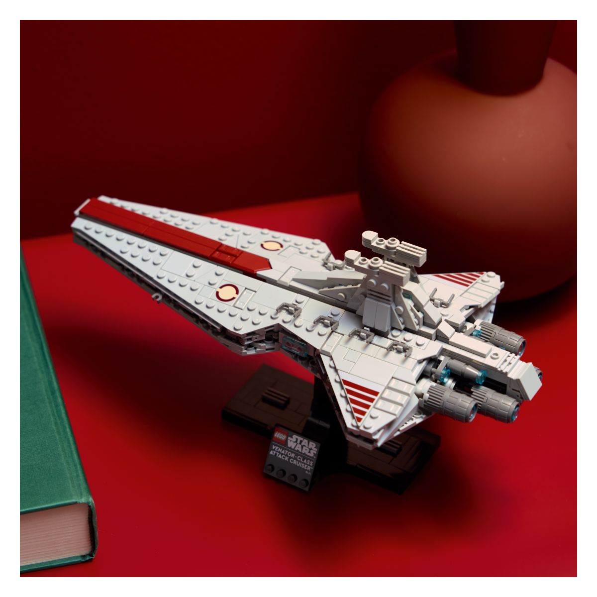 Kocke Star Wars Napadalna križarka razreda Venator 75441 Kocke Star Wars Napadalna križarka razreda Venator 75441