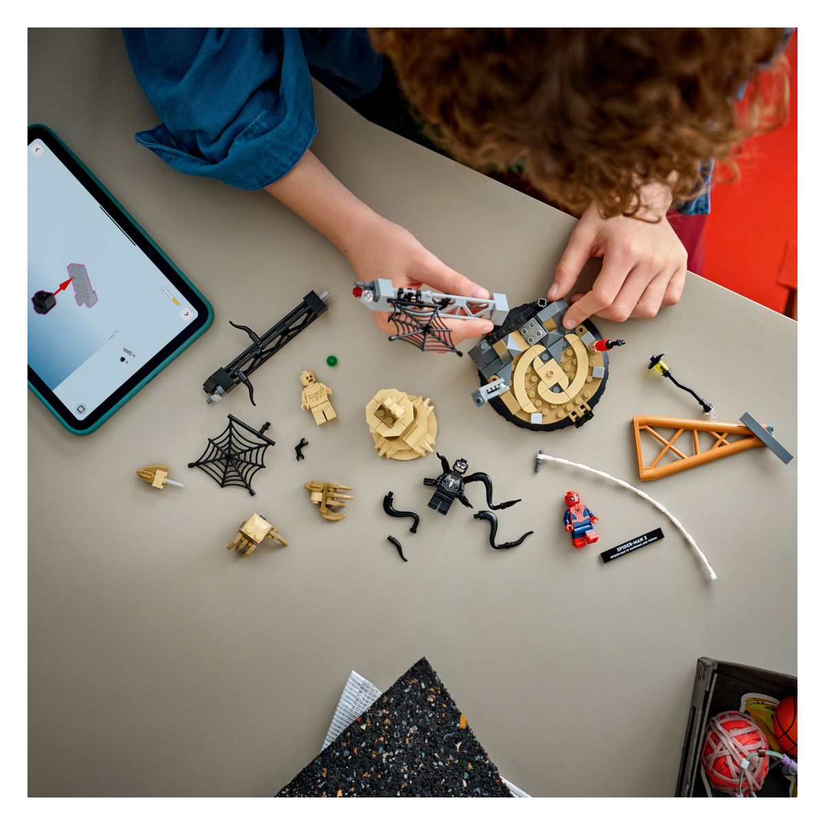 Kocke Super Heroes Epska bitka: Spider-Man proti Sandmanu 76334