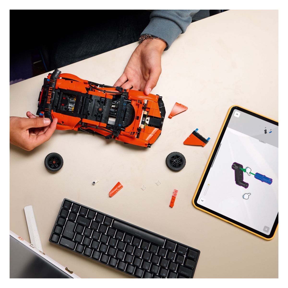 Lego Technic Hiperavtomobil Bugatti Chiron Pur Sport 42222 Lego Technic Hiperavtomobil Bugatti Chiron Pur Sport 42222