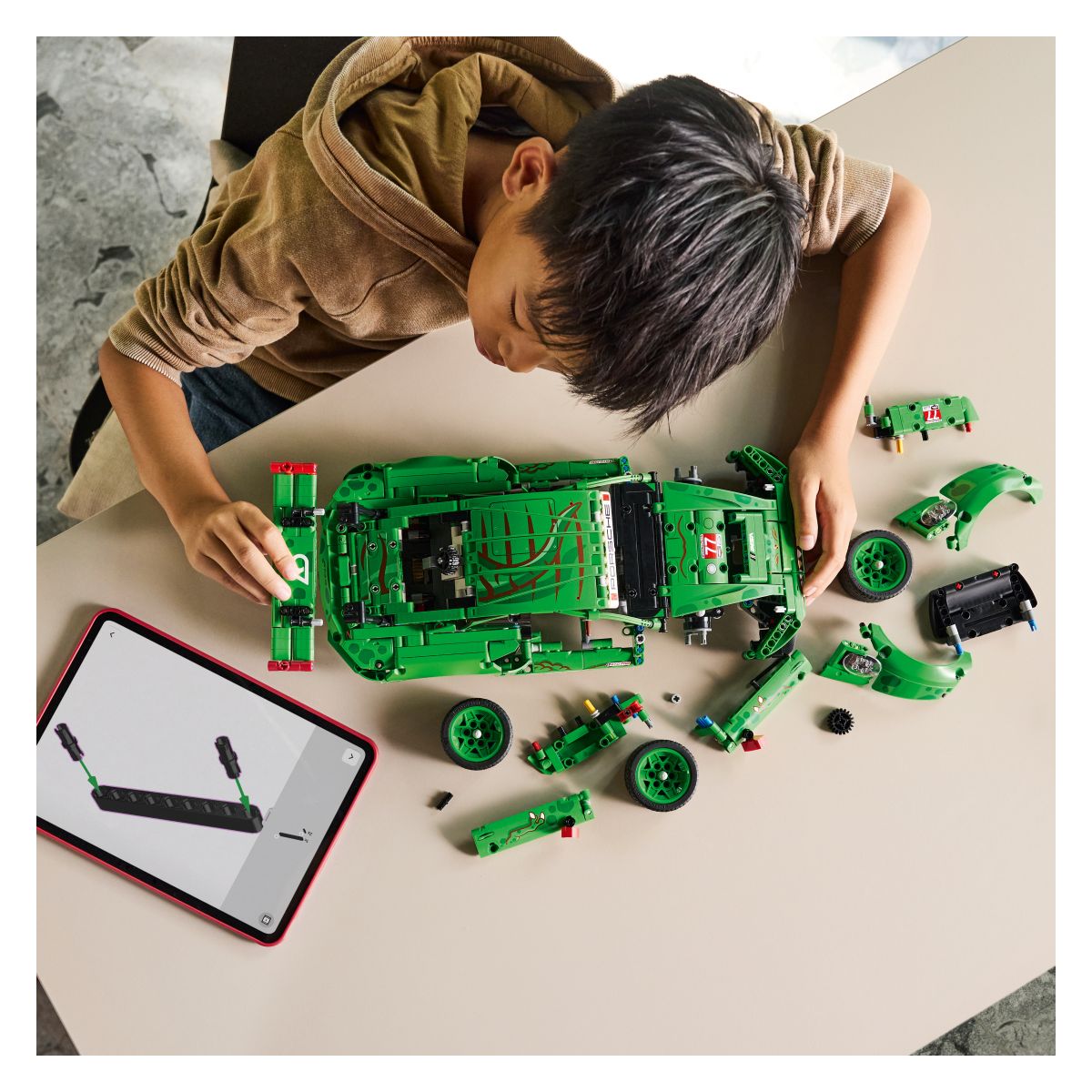 Lego Technic Dirkalnik Porsche 911 GT3 R REXY AO Racing 42224