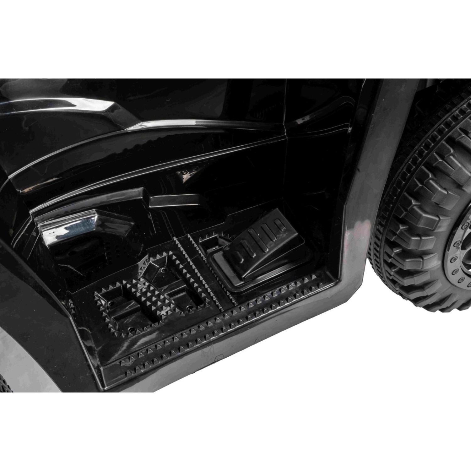 11V Arctic Cat, črn