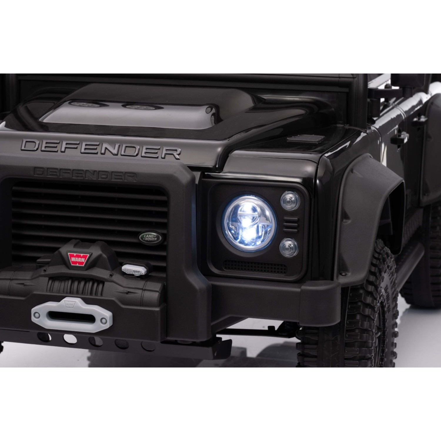 Land Rover Defender 110 SVX, avto na daljinca 4x4