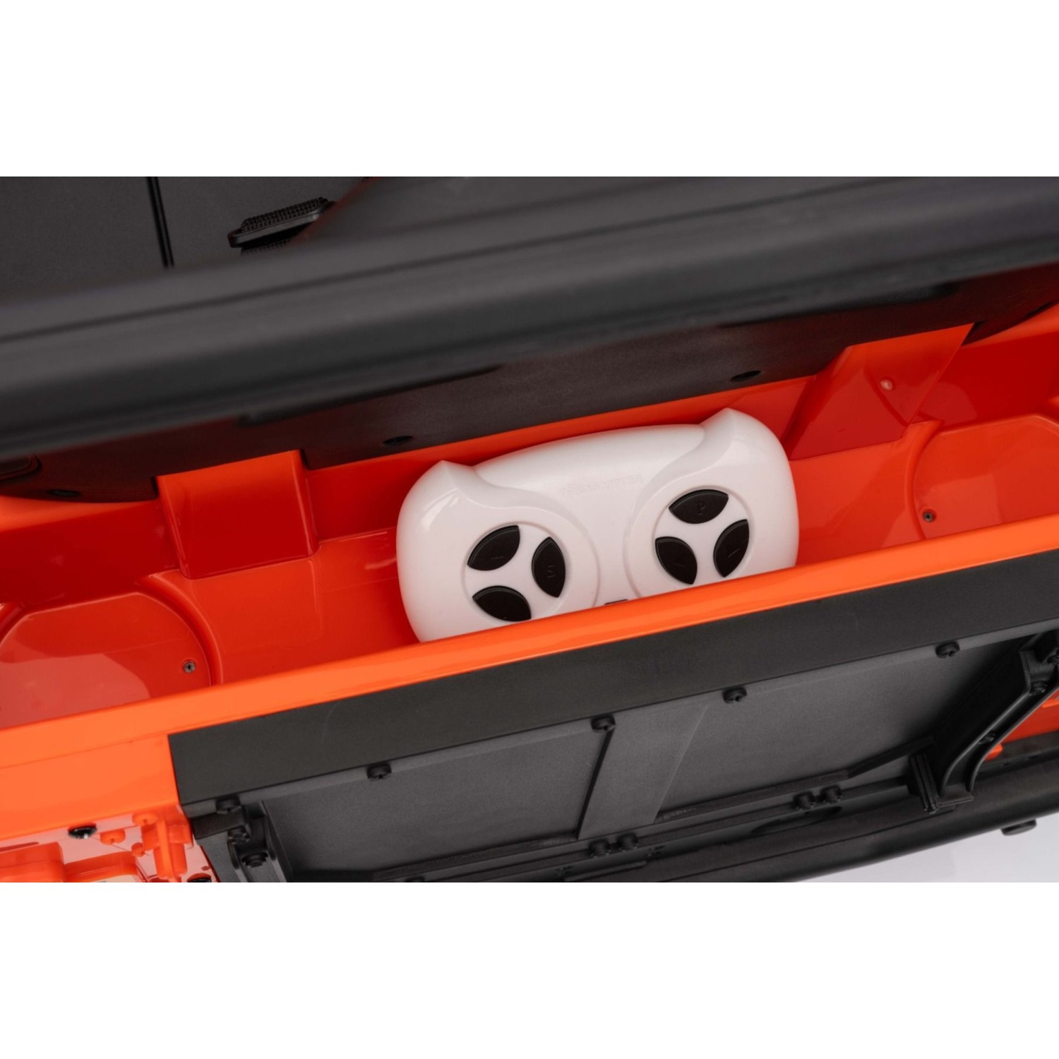 Land Rover Defender 110 SVX, avto na daljinca 4x4