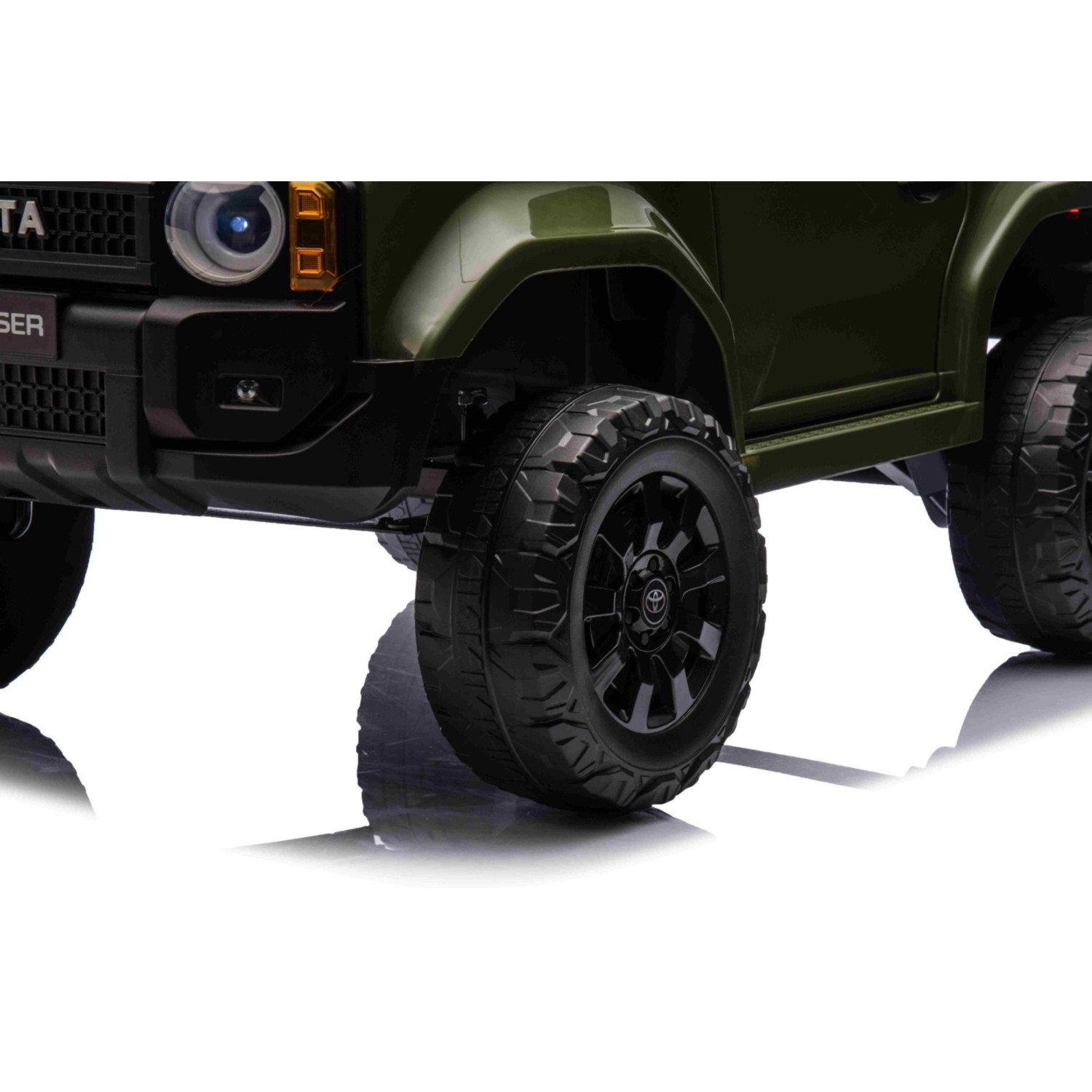 11V avto na daljinca Toyota Landcruiser, vojaški 11V avto na daljinca Toyota Landcruiser, bluetooth