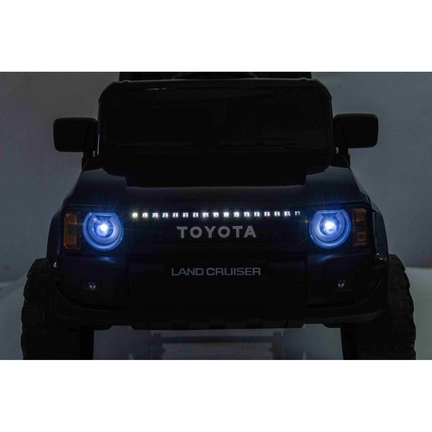 11V Toyota Landcruiser, bel 11V Toyota Landcruiser, enosed, 50W, jeep na daljinca