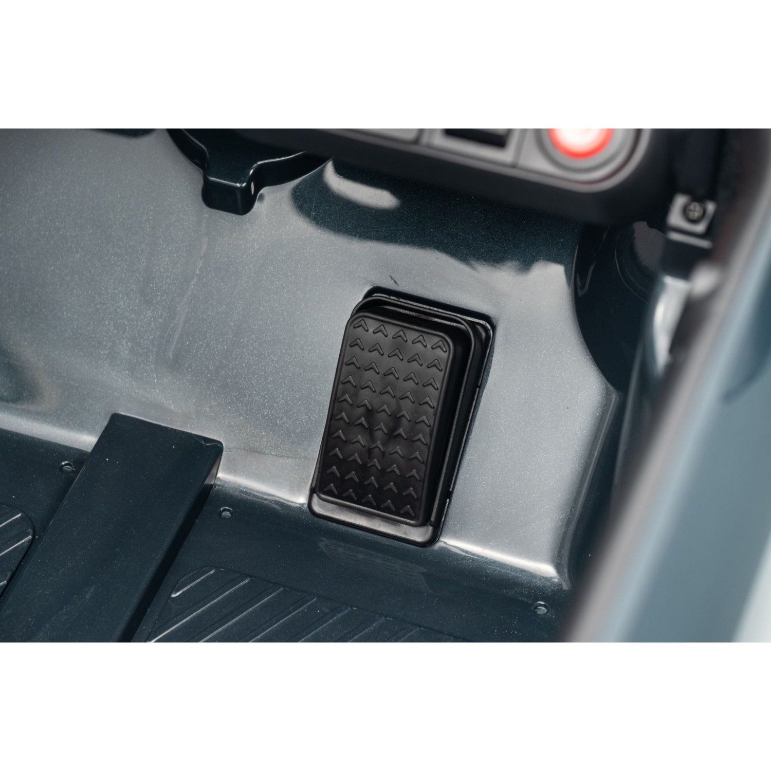 11V Mini Cooper Li, 50W, 3+ godina, do 30 kg, auto na daljinca 11V Mini Cooper Li, 50W, 3+ godina, do 30 kg