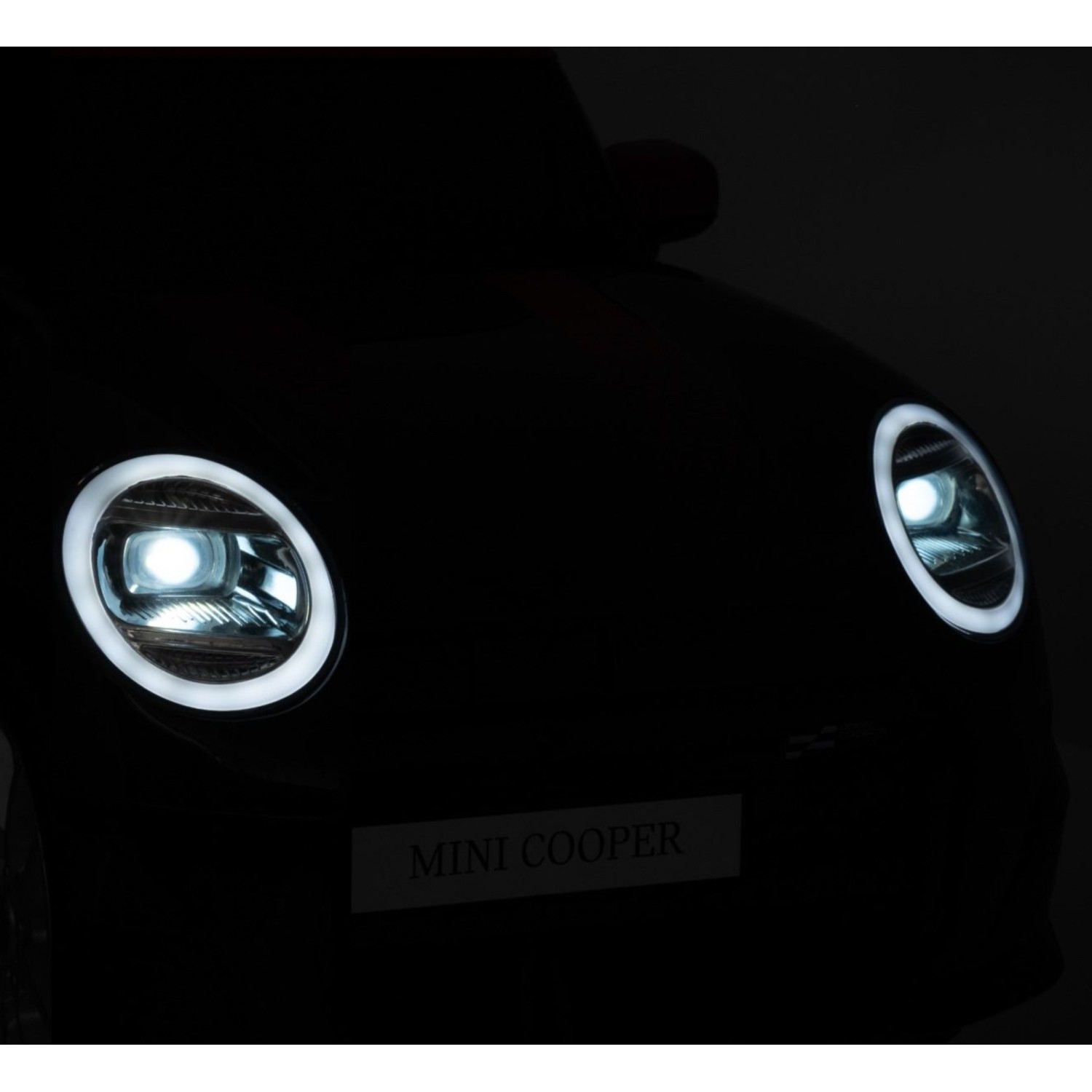 11V Mini Cooper Li, 50W, 3+ godina, do 30 kg, auto na daljinca 11V Mini Cooper Li, 50W, 3+ godina, do 30 kg