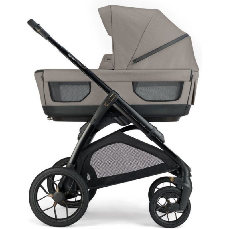 Aptica XT Darwin i-Size 4u1 Tundra Beige s okvirom total black Aptica XT Darwin i-Size 4u1 Tundra Beige s okvirom total black