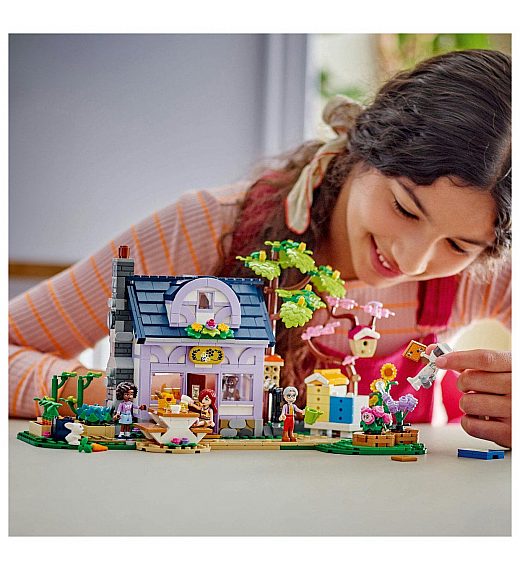 Lego® Friends 42669 Čebelarjeva hiša in cvetlični vrt Lego