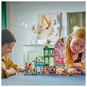 Lego® Friends 42670 Stanovanja in trgovine v Heartlake Cityju