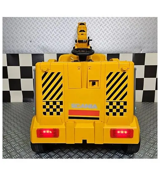 Kamion na akumulator Scania z žerjavom 12V rumen