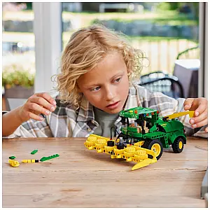 Lego kocke Technic John Deere 9700 Forage Harvester 42168