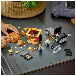 Lego kocke City Kamion s hamburgerima 60404