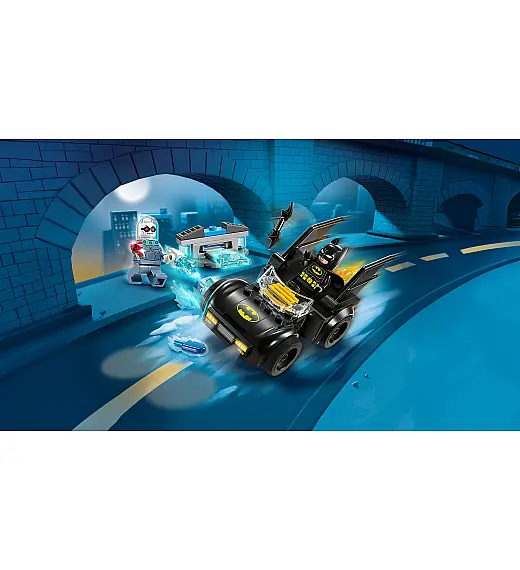 Lego® Super Heroes 76301 Batman™ in Batmobile™ proti G. Freezu™ Lego