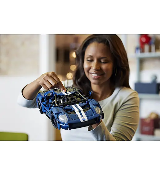 Kocke Technic 2022 Ford GT 42154 Lego