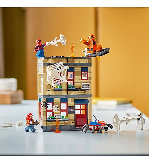 Lego® Super Heroes 76317 Stanovanje Petra Parkerja Lego