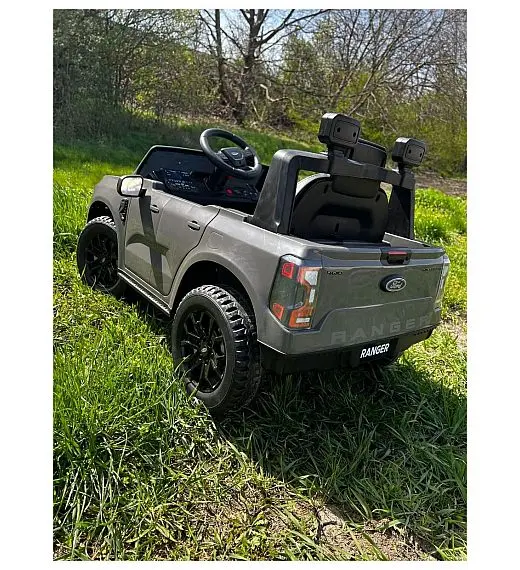 12V avto na akumulator FORD Ranger, 2x30W, bluetooth, črn