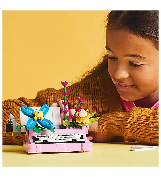 Lego® Creator 31169 Pisalni stroj s cvetlicami Lego