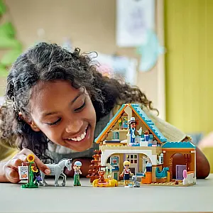 Lego® Friends 42651 Veterinarska klinika za konje in hišne ljubljenčke