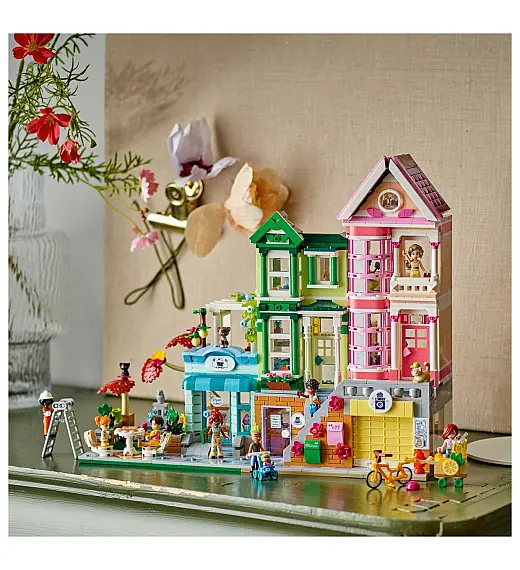 Lego® Friends 42670 Stanovanja in trgovine v Heartlake Cityju Lego