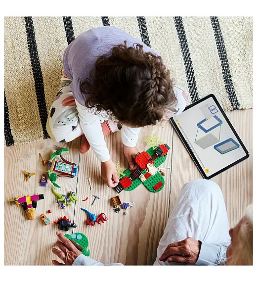 Lego® Spidey 11200 Spideyjev in Gobbyjev spopad v glavnem štabu v hiši na drevesu Lego