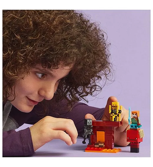 Lego® Minecraft® 21266 Bitka z lavo v Netherju Lego