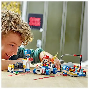 Lego® Super Mario™ 72035 Mario Kart™ – Toad's garage