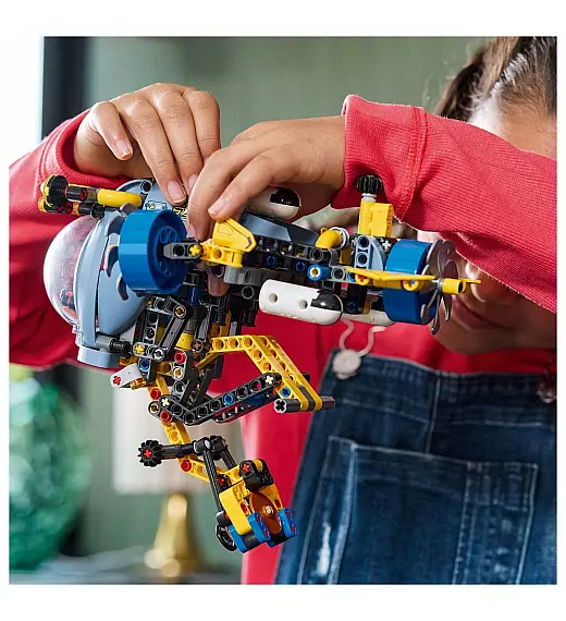 Lego® Technic™ 42201 Globokomorska raziskovalna podmornica Lego