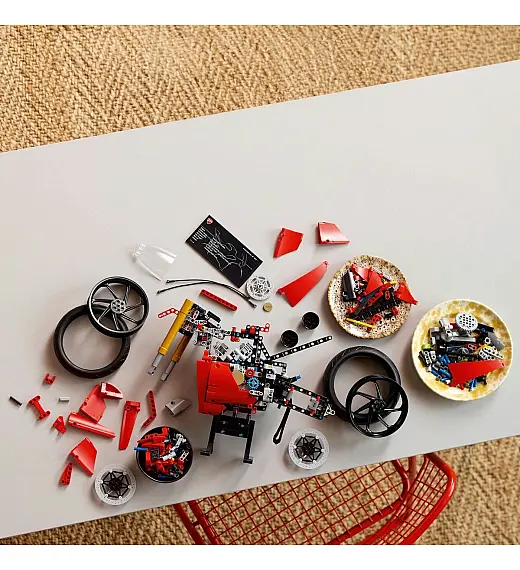 Lego® Technic™ 42202 Ducati Panigale V4 S Moto Lego