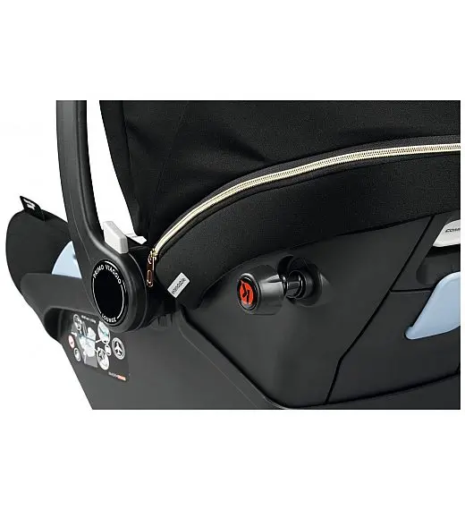 Primo Viaggio Lounge Graphic Gold - i-Size avtosedež 40-87 cm  Peg Perego