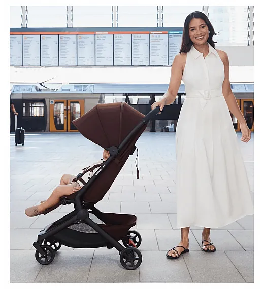 SKIP 3 Currant Redsbaby športni voziček Redsbaby SKIP 3 Currant Redsbaby športni voziček Redsbaby