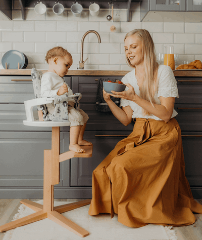 Leseni stolčki za hranjenje Froc