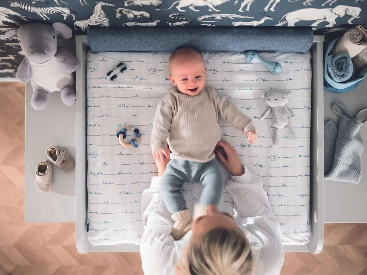 Previjanje otroka Previjanje otroka