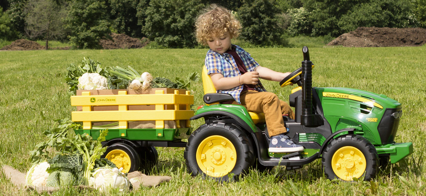 Najbolj prodajan traktor v Slo - JD Ground force Najbolj prodajan traktor v Slo - JD Ground force