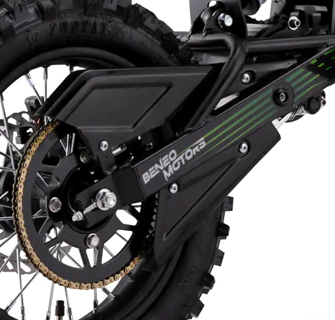 Trpežen ščitnik verige in ojačan vztrajnik