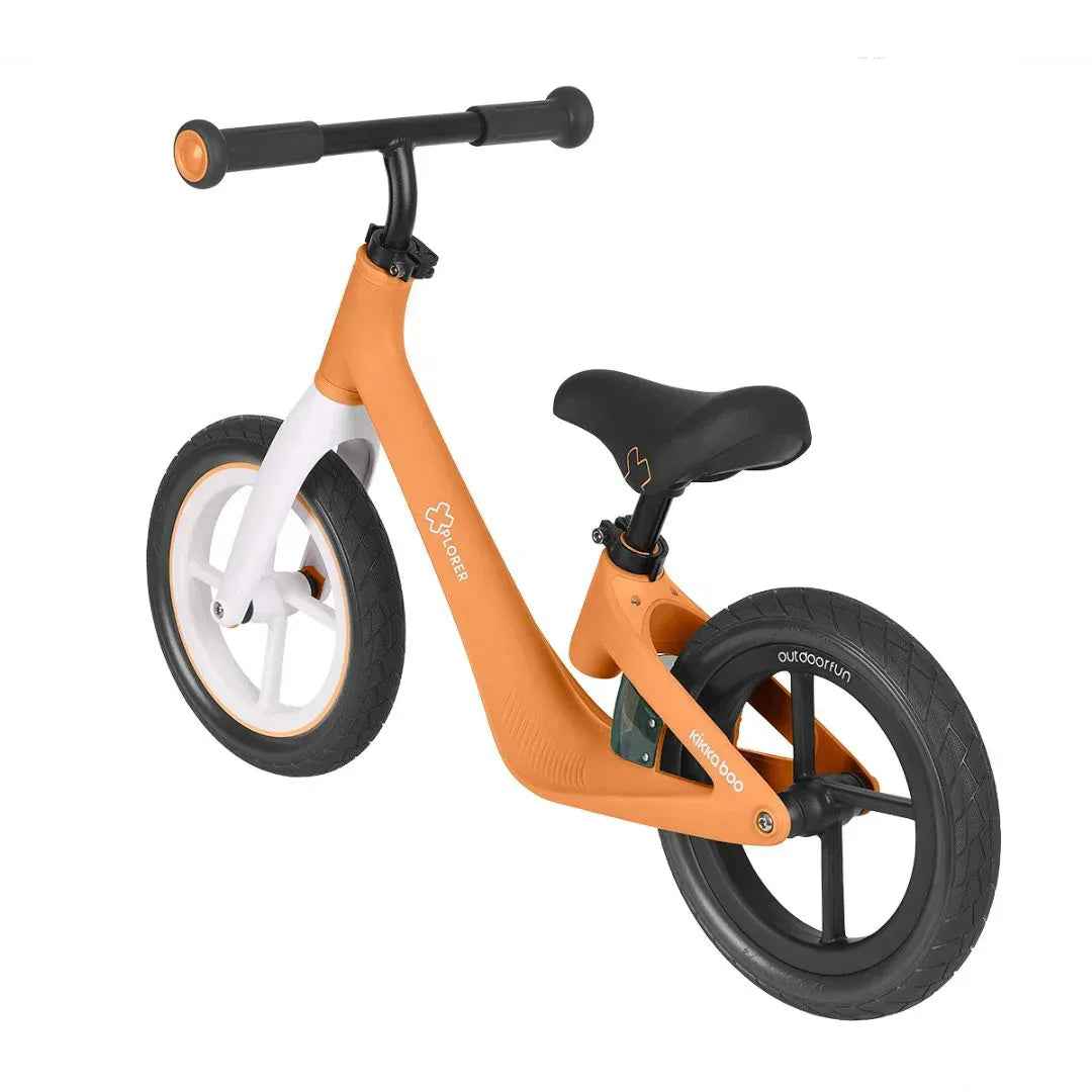 Stražnji pogled na okvir i sjedalo bicikla bez pedala KikkaBoo Xplorer Orange