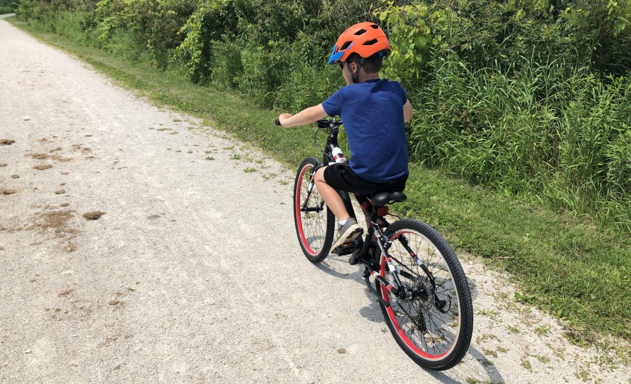 Deček z 24 colskim kolesom